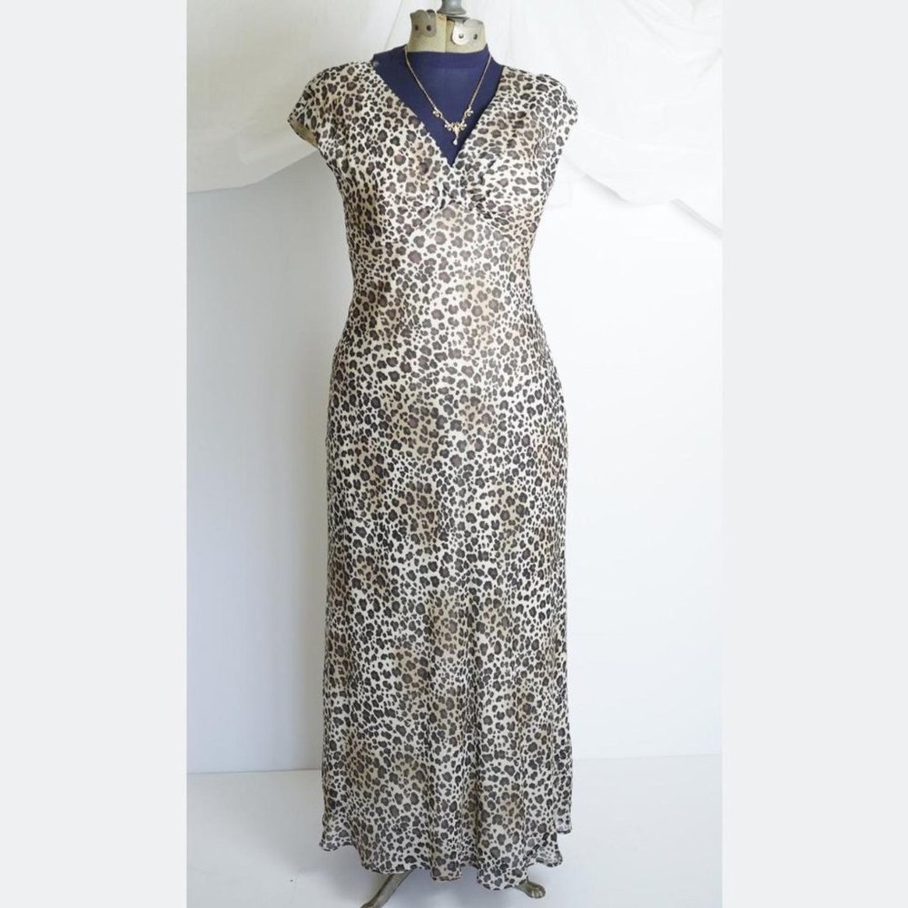 Silk Cheetah/Leopard Print 90's Vintage Maxi Dress, V neck, Classic Silhouette